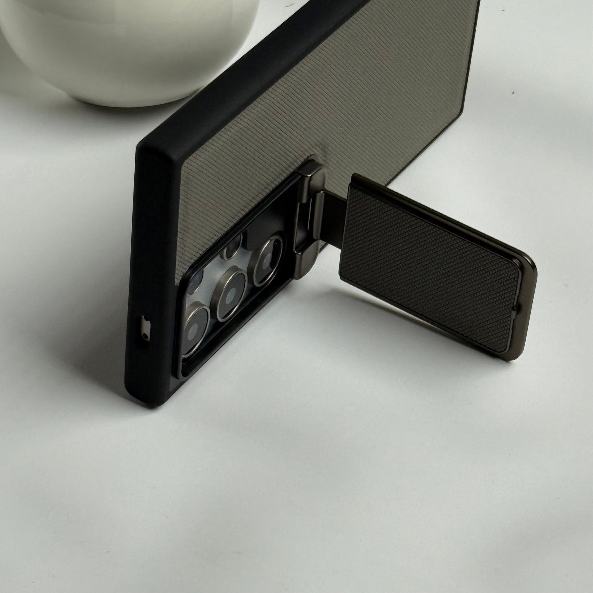 Samsung Galaxy S24 Ultra Metal Camera Cap Stand Case Cover