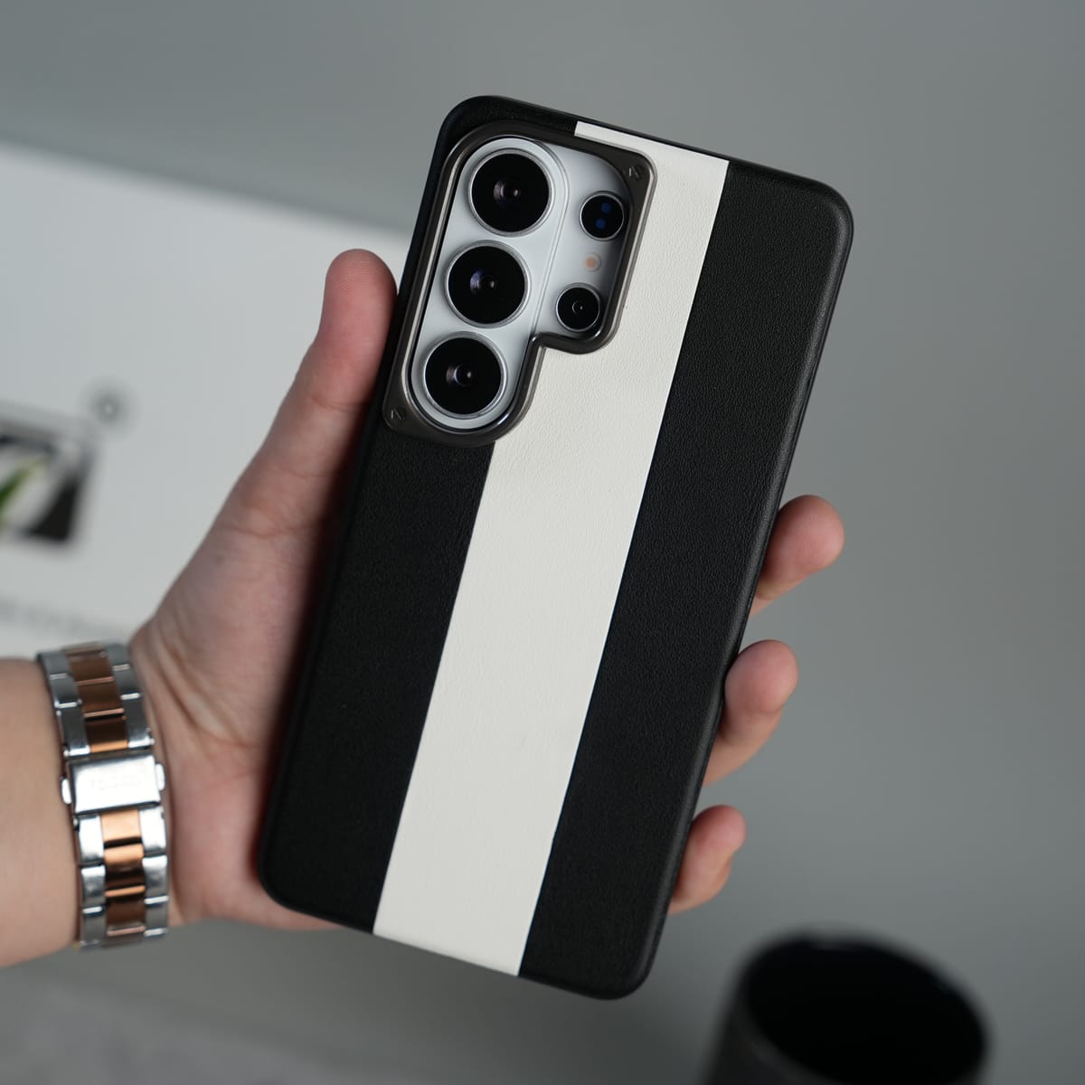 Galaxy S26 Ultra Premium Leather Stripe Case Cover