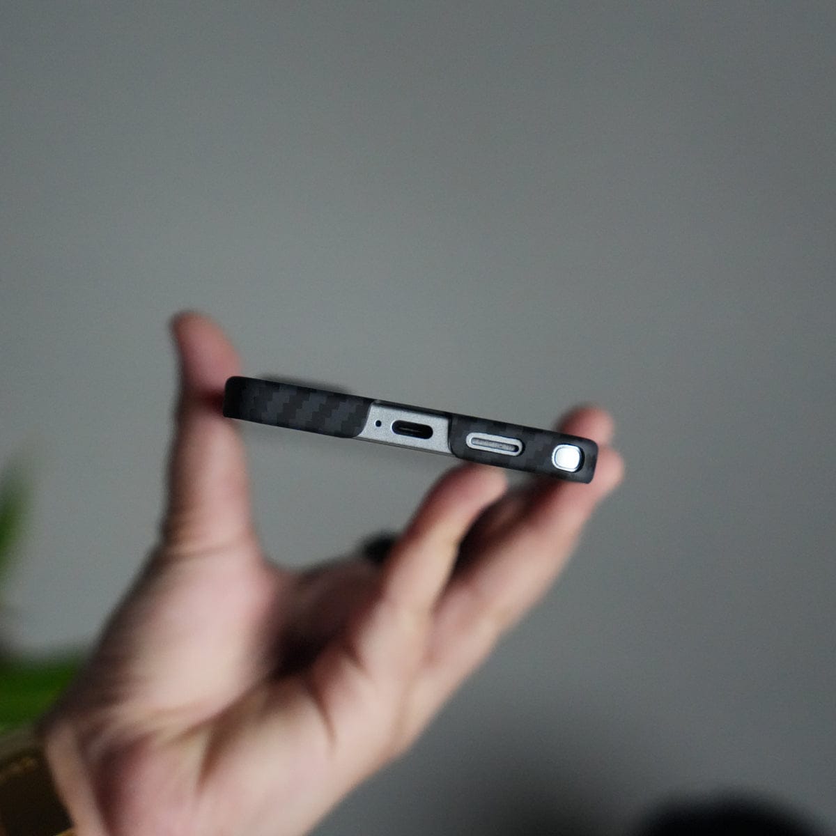 Galaxy S26 Ultra Carbon Fiber Slim Case | Ultra-Thin Magnetic Charging Ring Cover