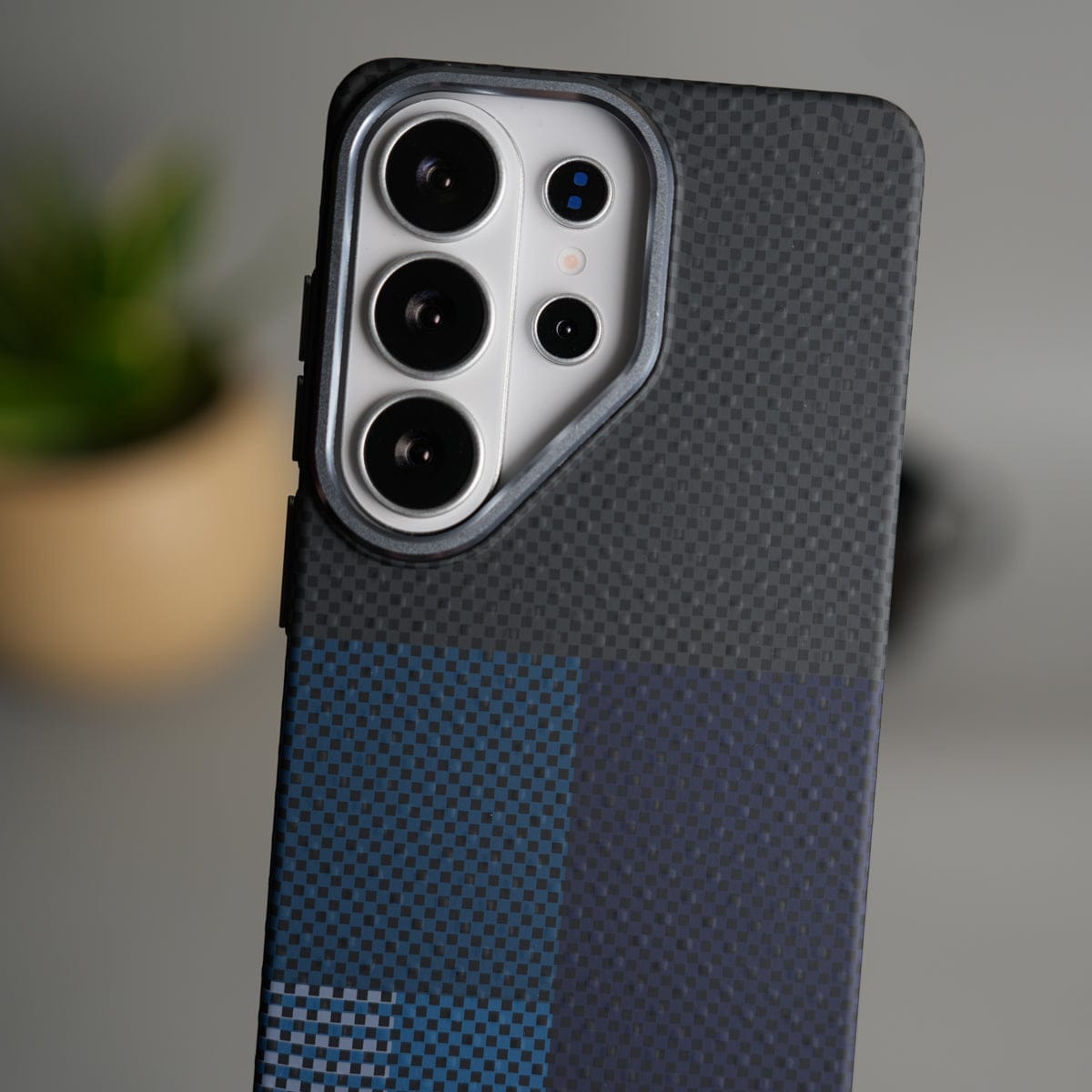 Galaxy S25 Ultra Carbon Fiber Texture Design Hard Pc MagSafe Case Cover BlueMix Design