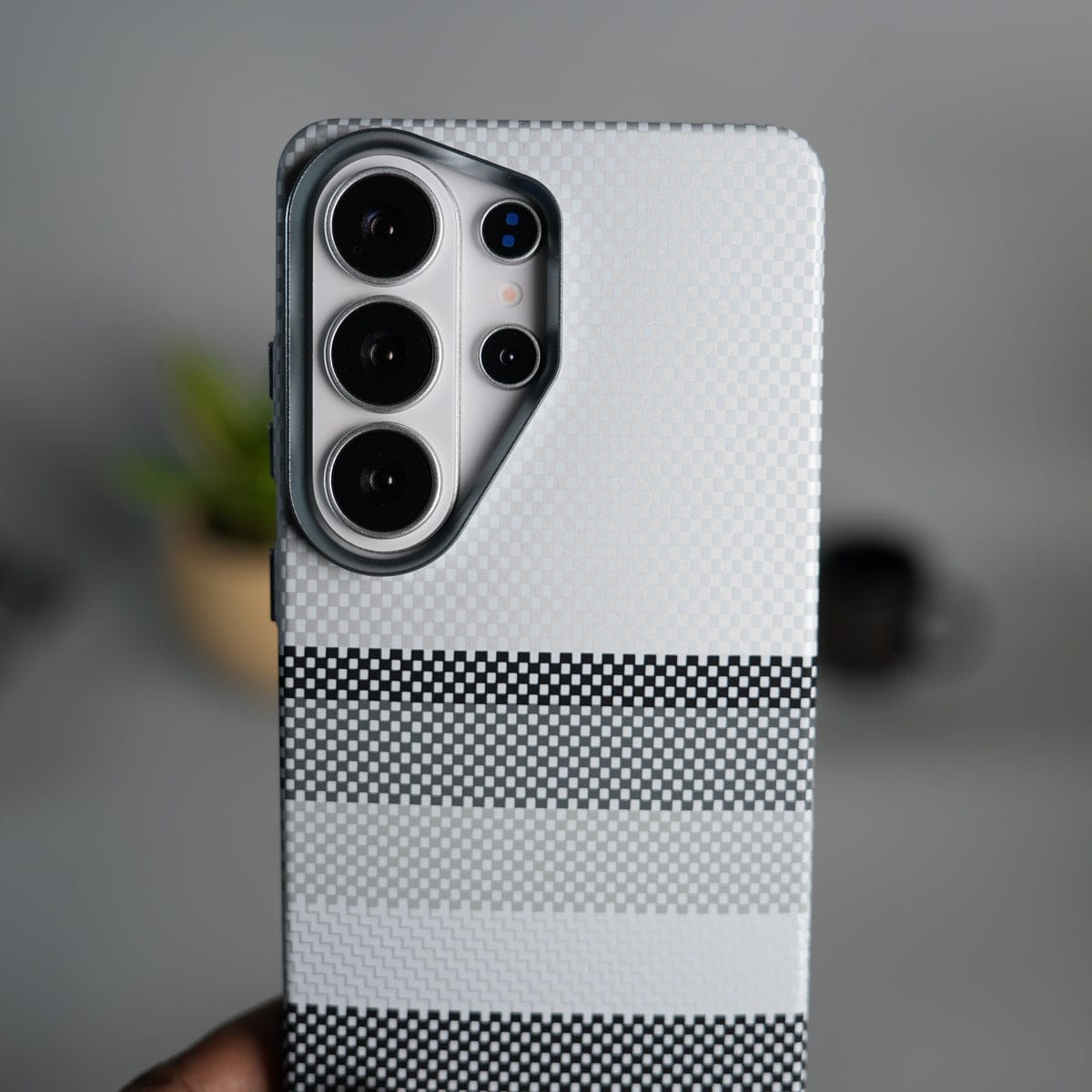 Galaxy S25 Ultra Carbon Fiber Texture Design Hard Pc MagSafe Case Cover GrayBlackLine Design