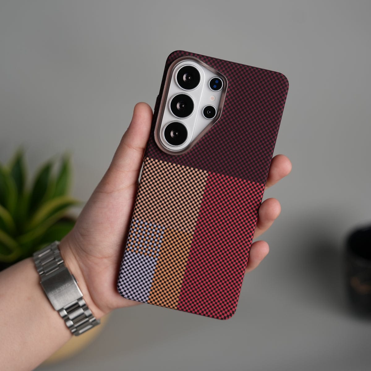 Galaxy S25 Ultra Carbon Fiber Texture Design Hard Pc MagSafe Case Cover MaroonTop Design