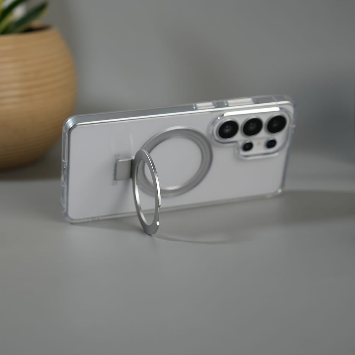 Galaxy S26 Ultra Crystal Clear Kickstand Case | Invisible Power