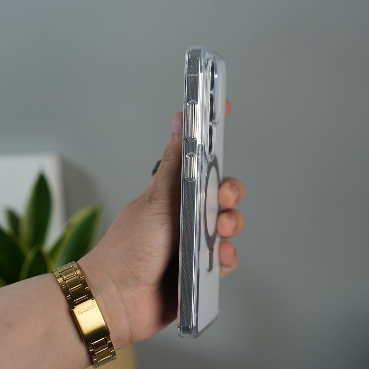 Galaxy S24 Ultra Crystal Clear Kickstand Case | Invisible Power