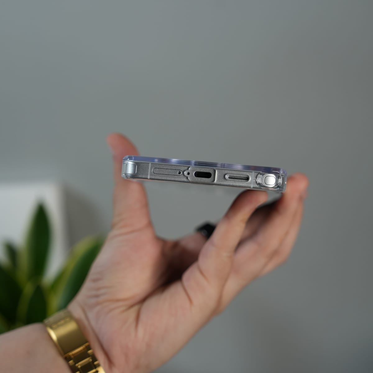 Galaxy S25 Ultra Crystal Clear Kickstand Case | Invisible Power