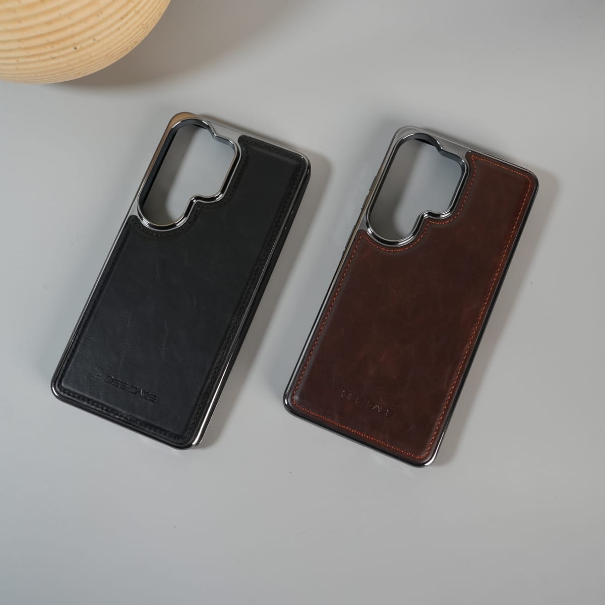 Galaxy S24 Ultra Leather Case | Classic Side Chrome Back Cover