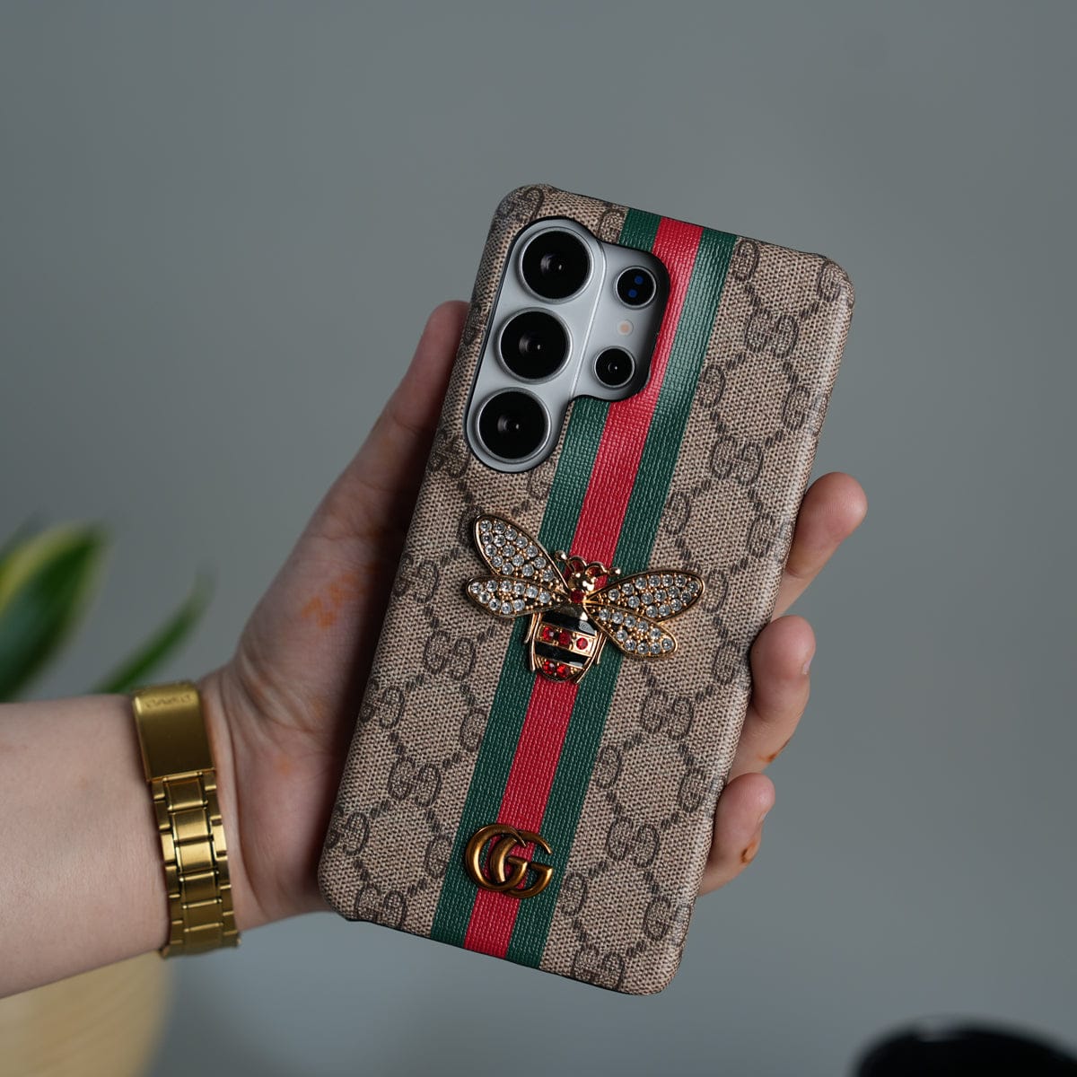 Galaxy S26 Ultra Luxury 3D BEE Stripe Design Case Cover