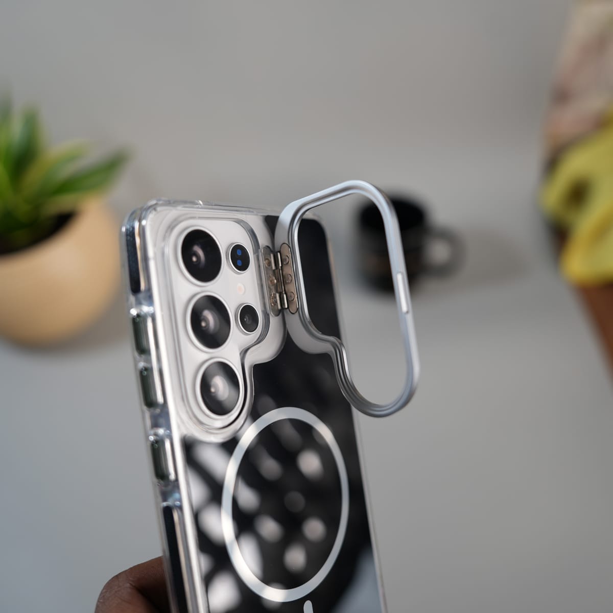 Galaxy S26 Ultra Metal Camera Bump Kick Stand MagSafe Cover | BLACK