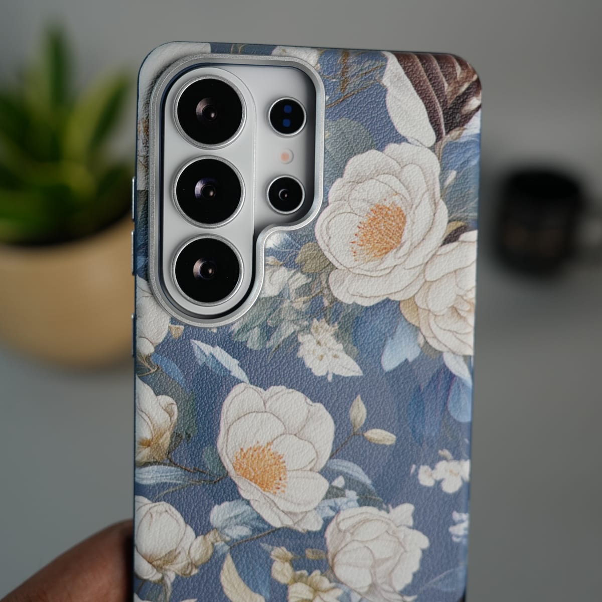 Galaxy S25 Ultra Premium Floral Leather MagSafe Case Back Cover