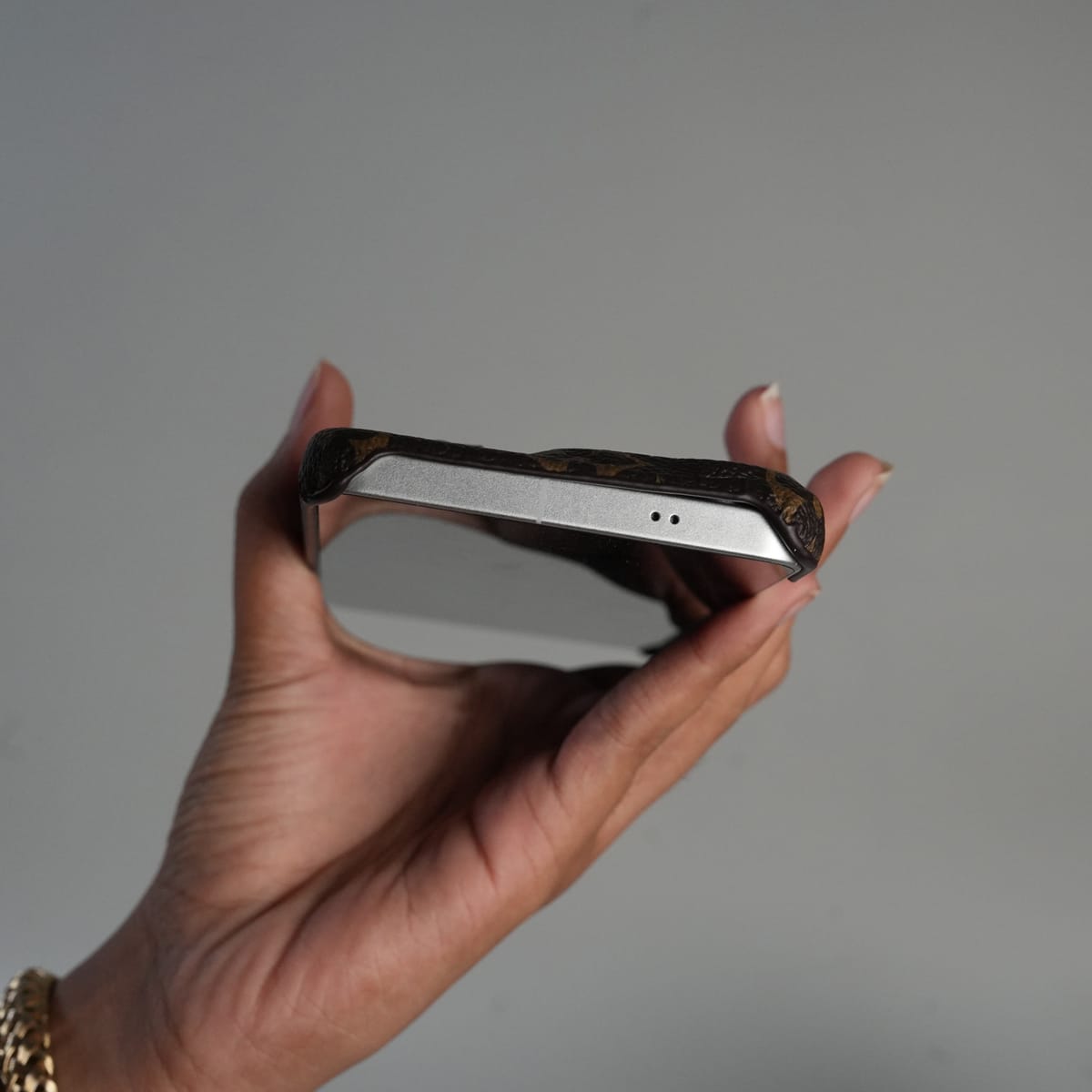 Samsung Galaxy S26 Ultra Luxury Brand Strap Holder Cover